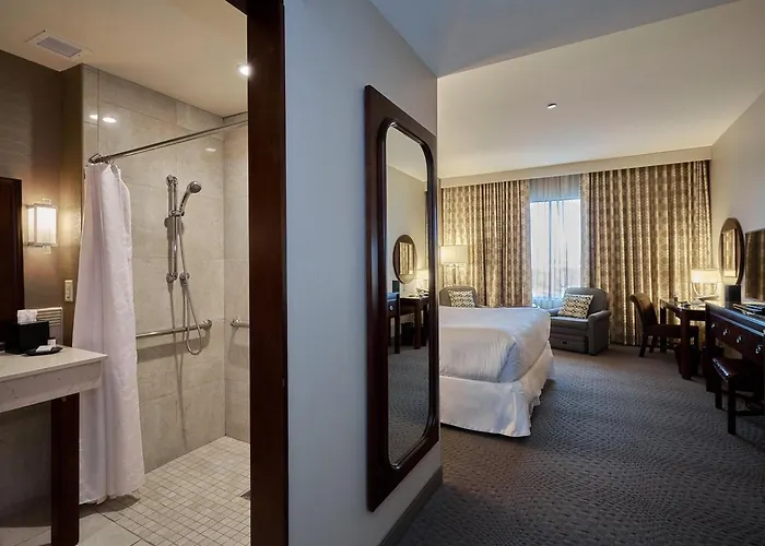 Hotel Sheraton At Wrigleyville West 4*