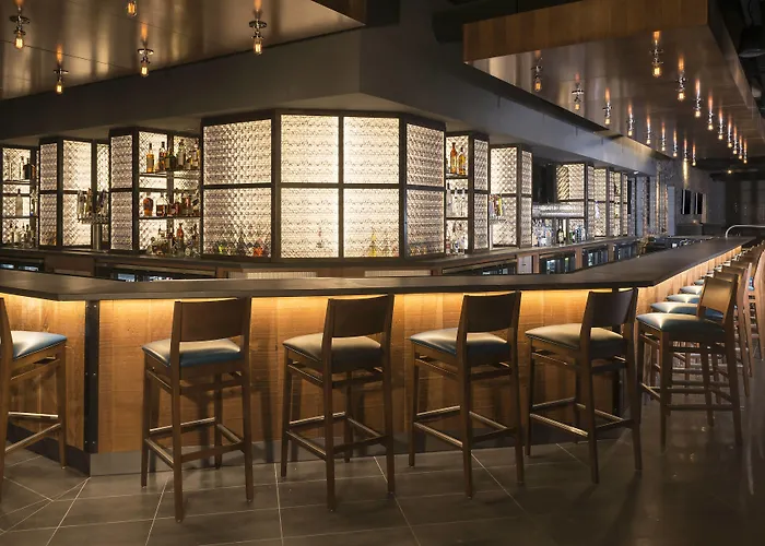 Hotel Sheraton At Wrigleyville West 4*